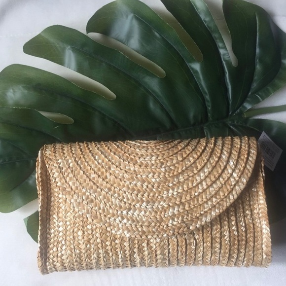NEW Straw Clutch - Picture 1 of 4